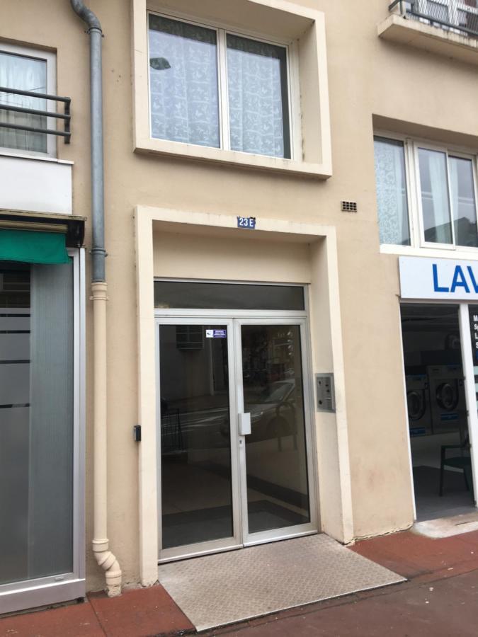 F2 En Centre Ville De Limoges Buitenkant foto